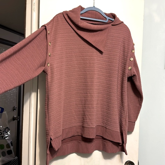 Oversized sweatshirt with buttons - Picture 1 of 4